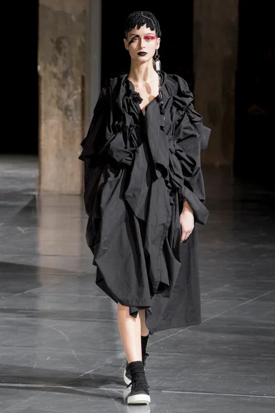 Look 8